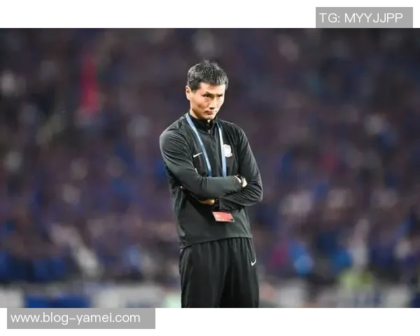 邵佳一荣获2025中国金帅奖带领青岛西海岸取得中超第九名佳绩